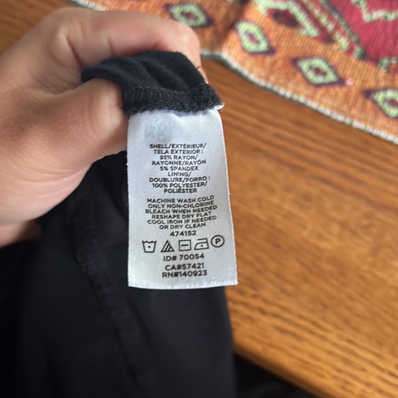 LOFT Dress - Picture 7 of 7